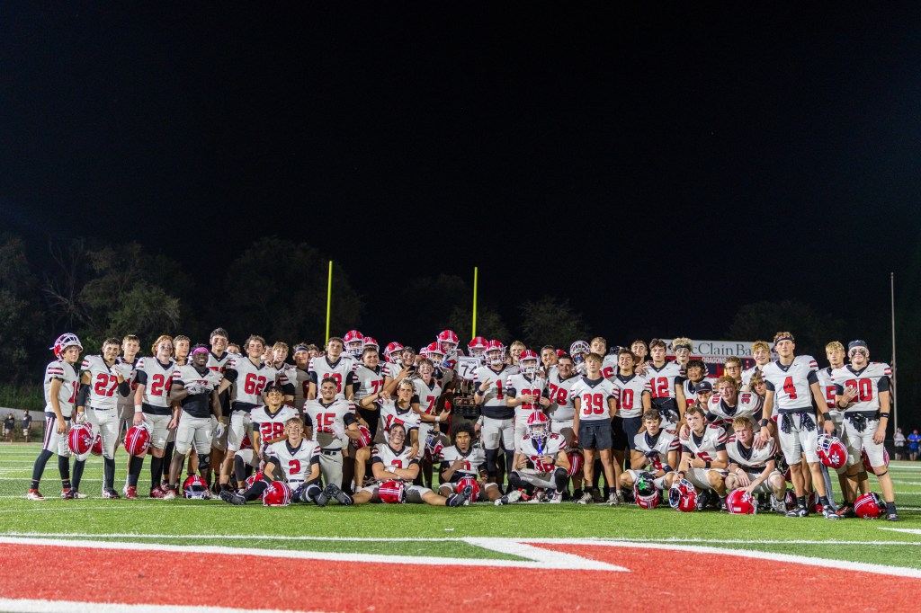 War on 74: Washington pulls away in the third, beats Purcell&nbsp;42–25